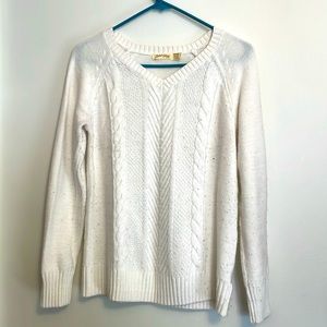 WOMENS MEDIUM WHITE FADED GLORY SWEATER